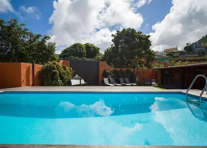 Luxury Banana Haven With Pool By Canaryscape *