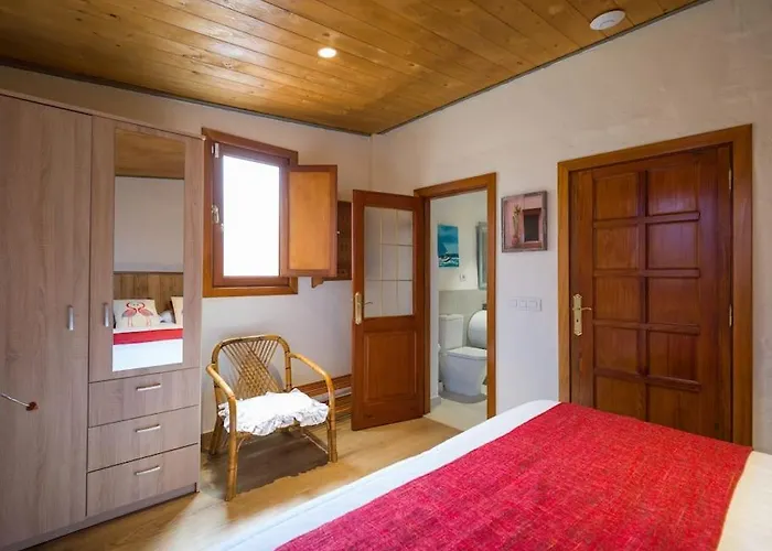 Villa Luxury Banana Haven With Pool By Canaryscape *