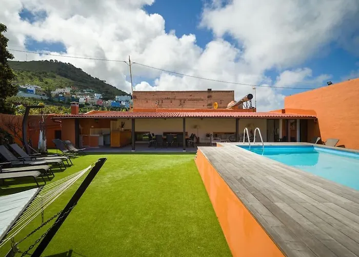 Luxury Banana Haven With Pool By Canaryscape