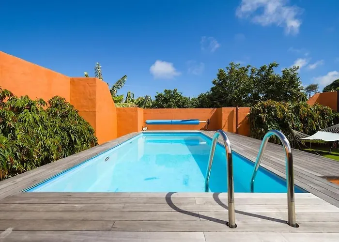 Villa Luxury Banana Haven With Pool By Canaryscape