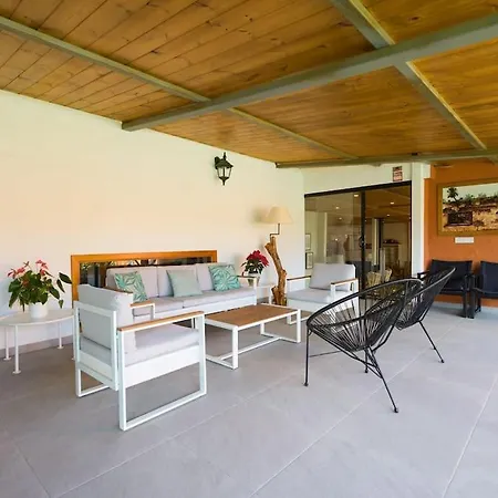 Villa Luxury Banana Haven With Pool By Tenpropertiesgc *