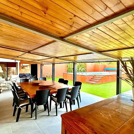Luxury Banana Haven With Pool By Tenpropertiesgc Villa Arucas